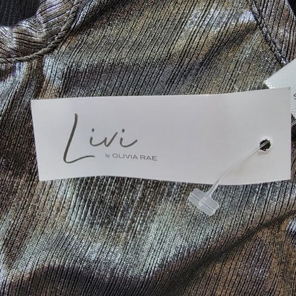 Livi By Olivia Rae Women's Silver Metallic One Shoulder Top Size M - Picture 5 of 6